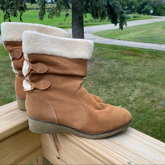 Lands' End Shoes - 9.5 Women's Lands End lined suede lined boots